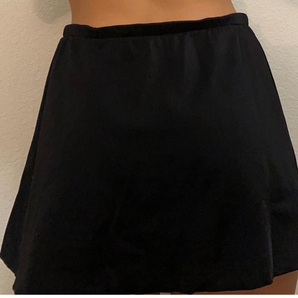 Size: small - Picture 2 of 2
